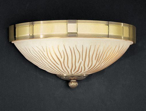 Бра строгой формы с корпусом из французского золота и плафоном венецианского стекла
