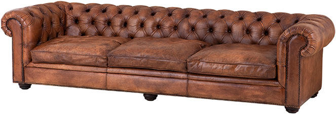 Широкий диван из коричневой кожи Eichholtz Sofa Club Gymnasium