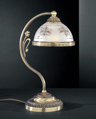 Изящная настольная лампа с бронзовым корпусом и плафоном венецианского стекла