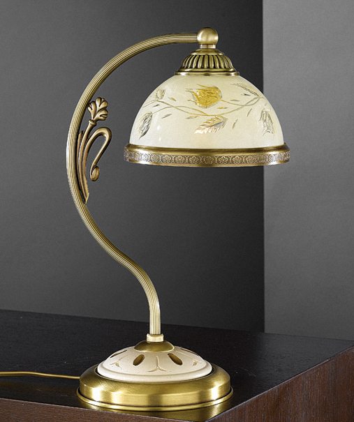 Настольная лампа с корпусом из бронзы и молочного стекла и плафоном кремового цвета