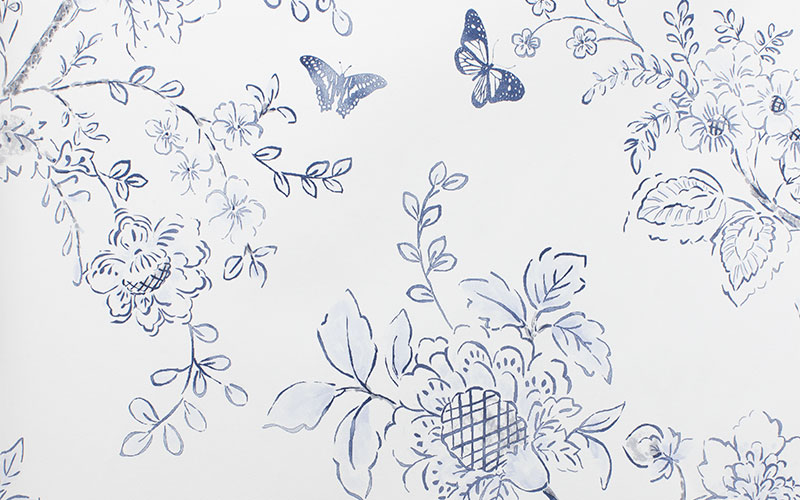 Виниловые обои Aura Farmhouse FH37539 с синими цветами и бабочками на белом фоне