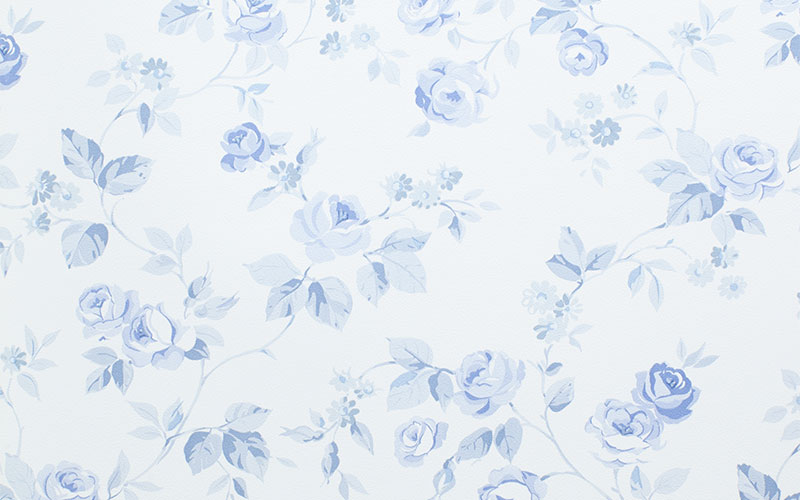 Бумажные обои Aura Valentine 1723-5 с пастельно-голубыми цветами на серовато-белом фоне