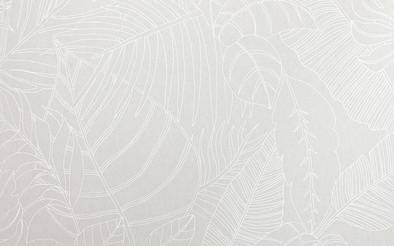 Флизелиновые обои Khroma Zoom La Vie En Rose LAV 201 светло-серые с тропическими листьями