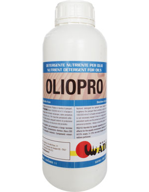Питающее средство ADESIV OLIOPRO для паркета, покрытого маслом